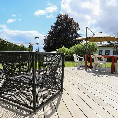 Le Vintage Grand Appartement 4 Etoiles Avec Jardin Proche Du Lac Annecy Exterior photo